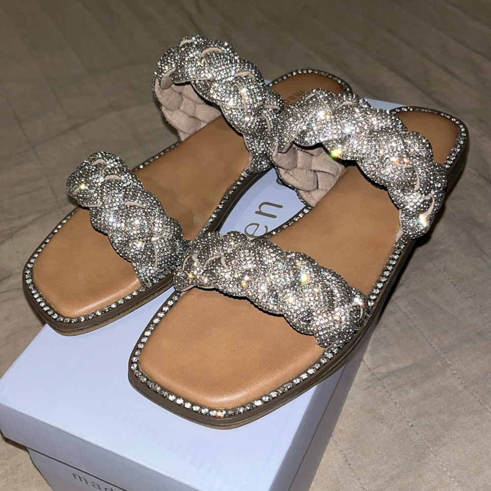 Madden Girl Parkk Sandals Silver size 8